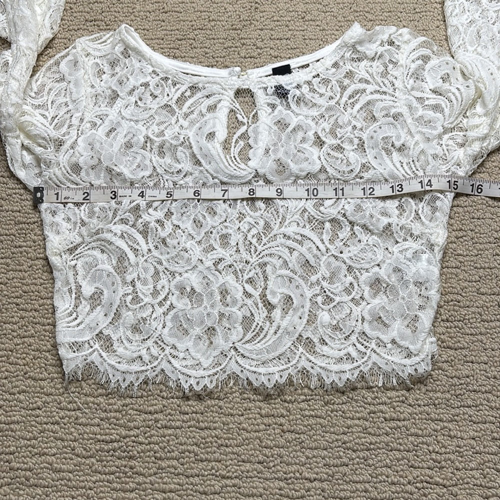 Windsor Floral Lace Crop Top - Picture 7 of 8